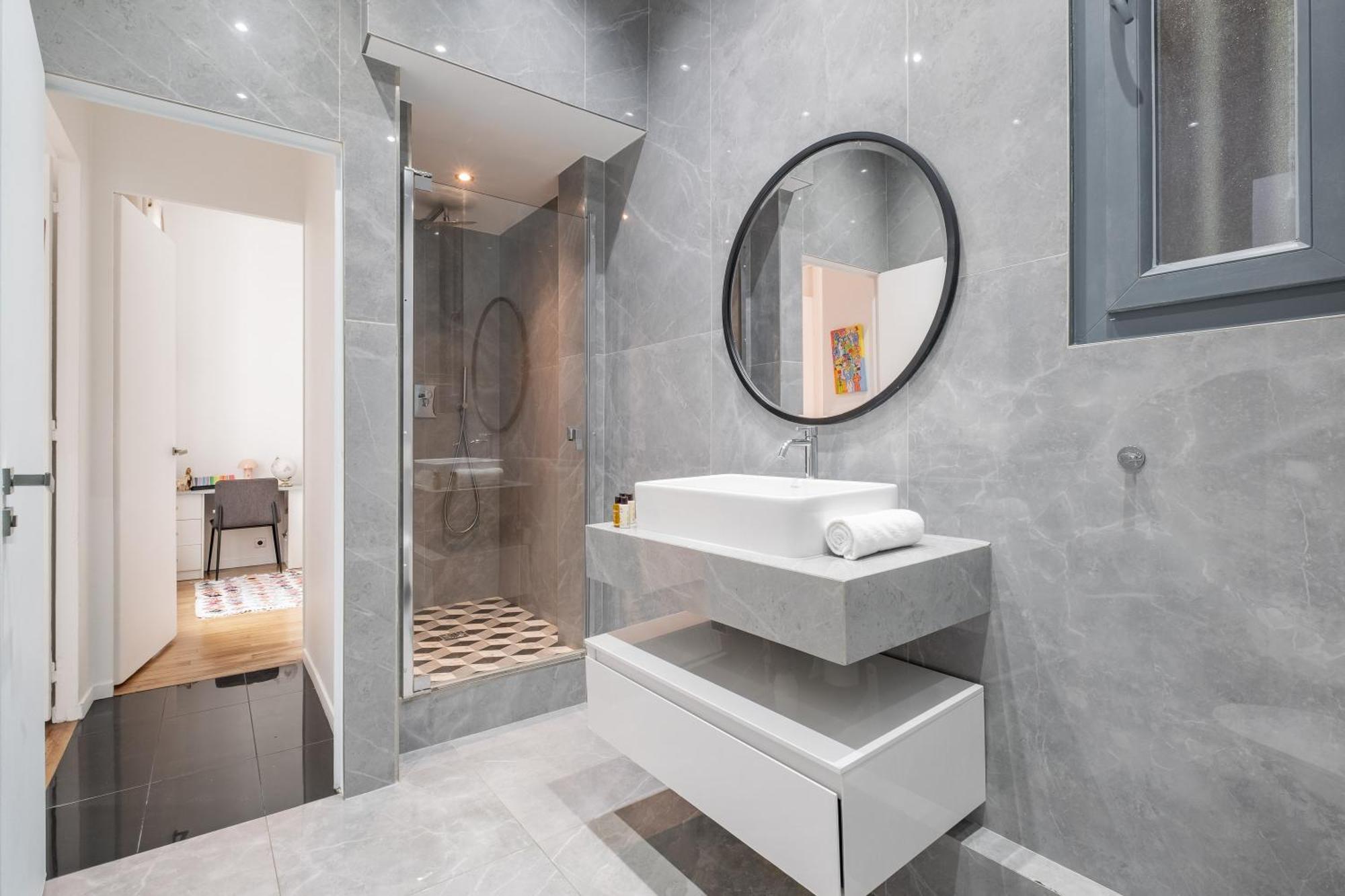 Veeve - Master Of Minimalism Parigi